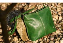 Dámská zelená kožená kabelka přes rameno Fiala, výrobce Kubát kůže